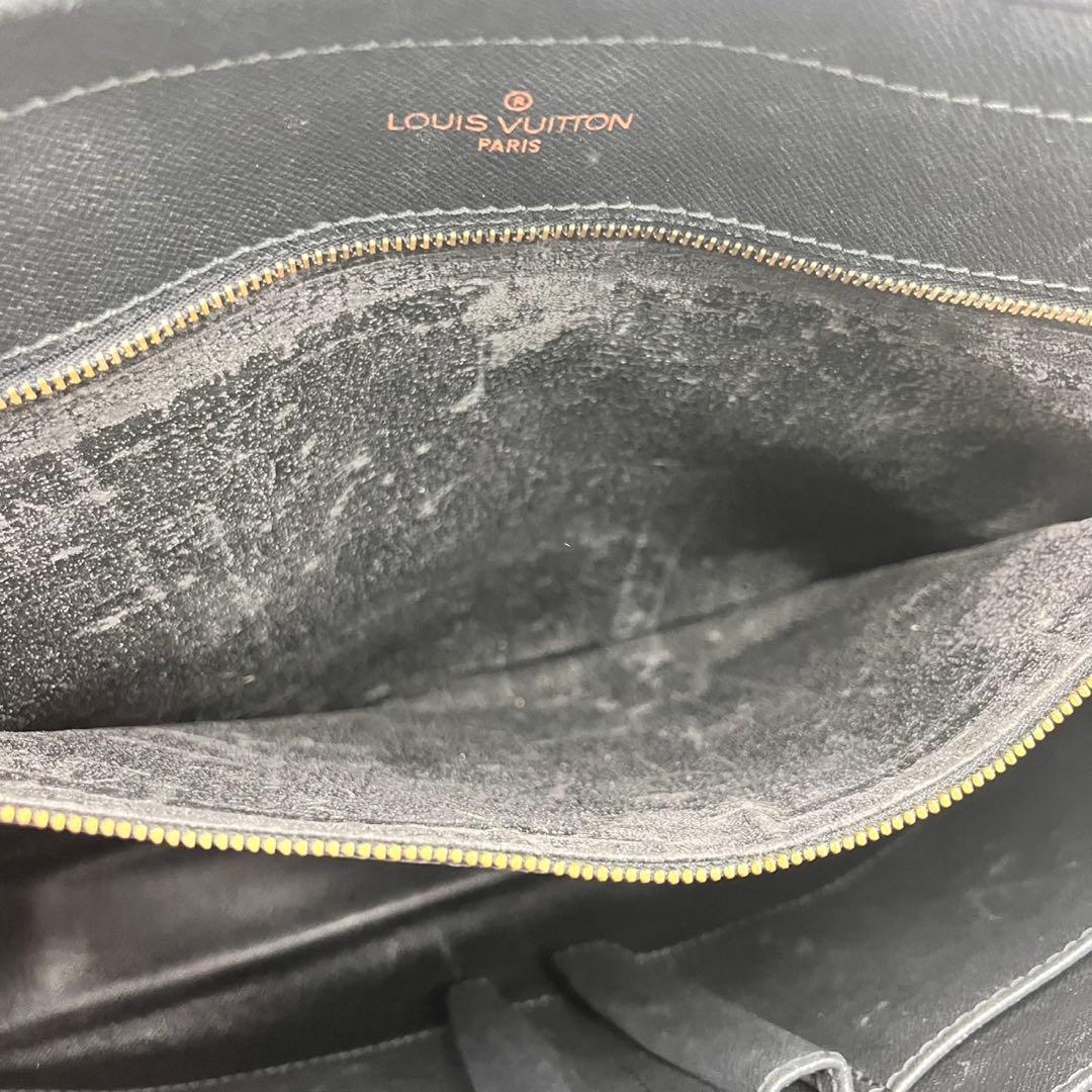 ルイヴィトン　ポルトドキュマン　エピ　ビジネスバッグ　25021208