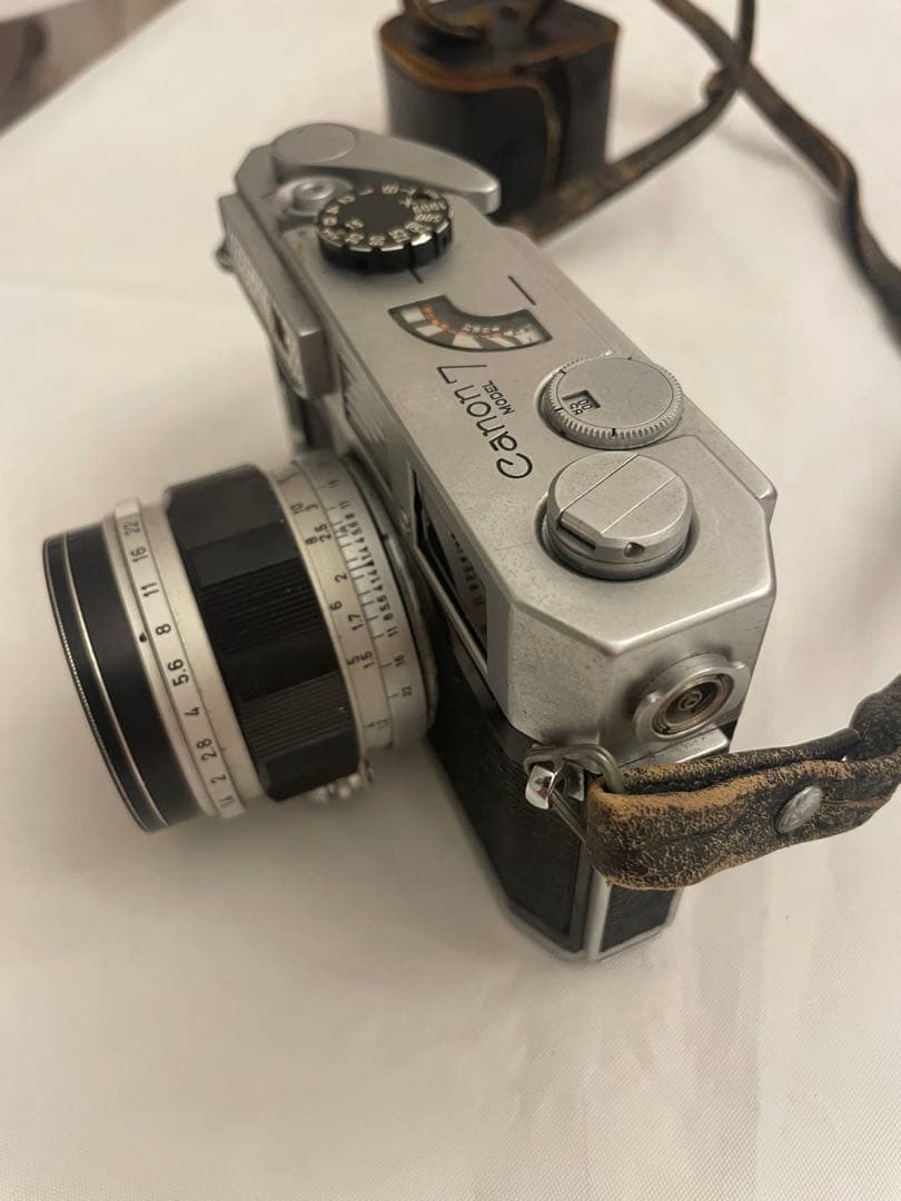 ❷Canon7 キャノン　レンズ付き 一眼レフ　フィルムカメラ