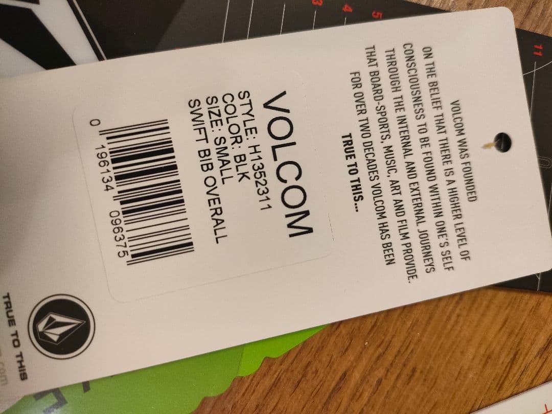VOLCOM　ボルコム　スノーボードウェア　ビブパンツ　レディース　S　M相当