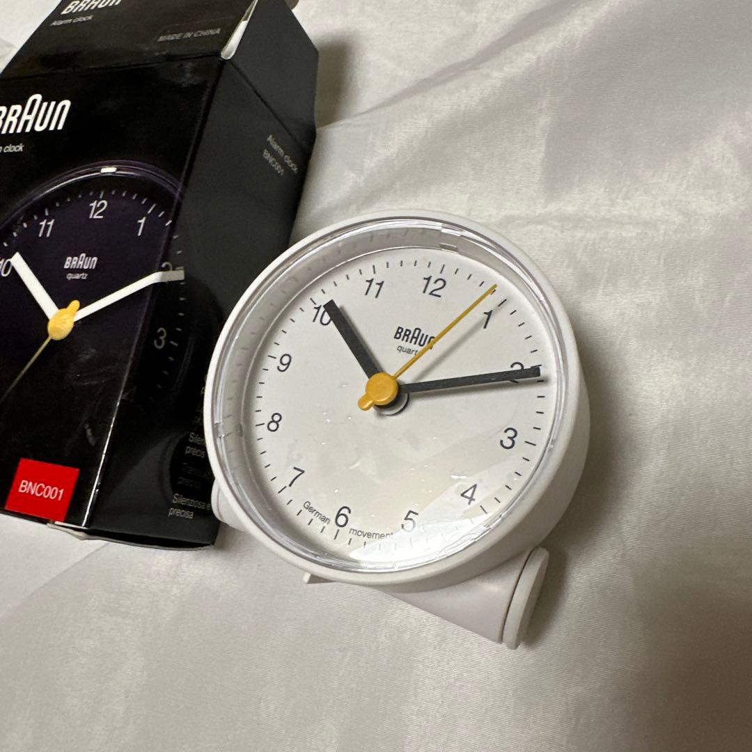 希少　白　Braun (ブラウン) - アラームクローム　[BNC001]