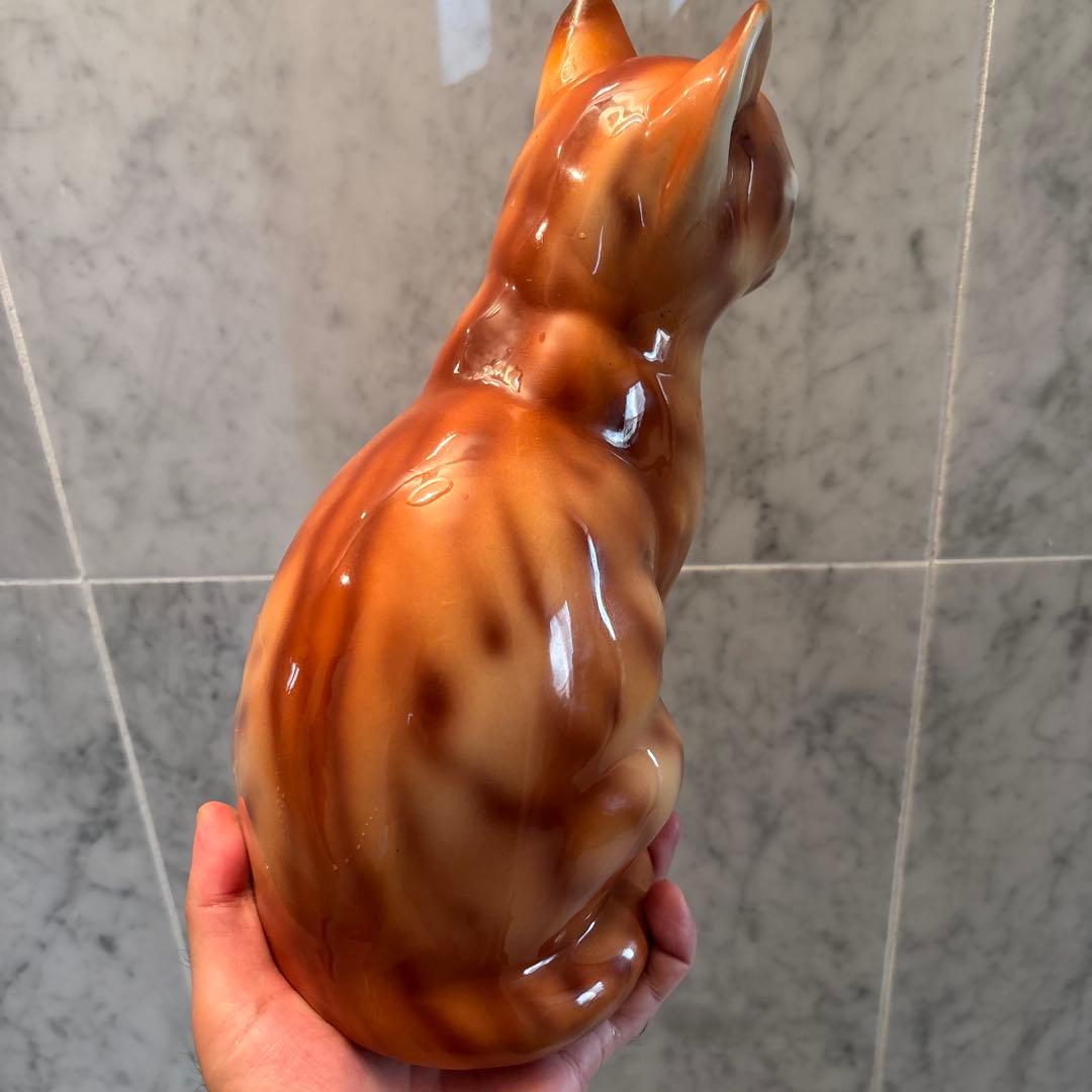 イタリア90年代ヴィンテージ手描きの瞳が美しく高貴で上品な猫ちゃんの陶器オブジェ