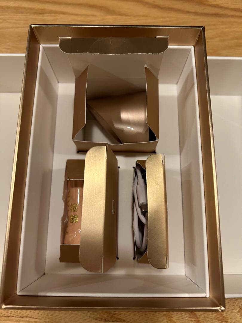 【あいまん】美顔器　YA-MAN フォトプラスシャイニー