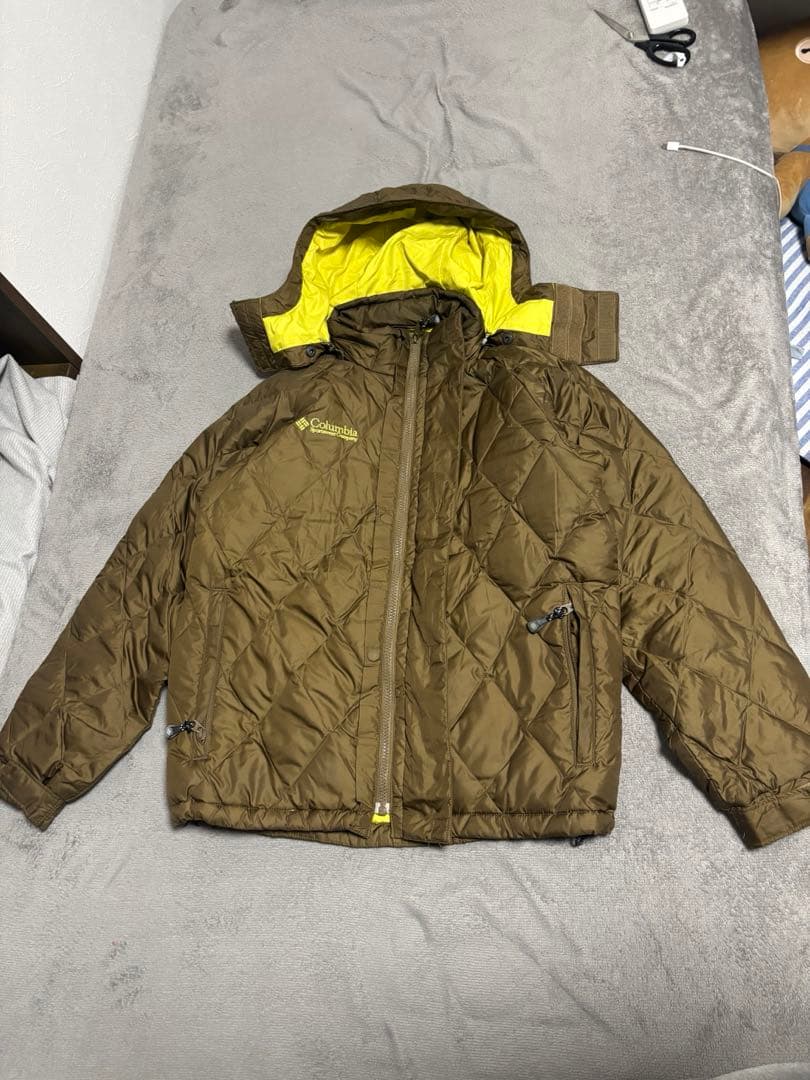 Columbia ダウンジャケット　キルティング　puffer ダイヤモンド
