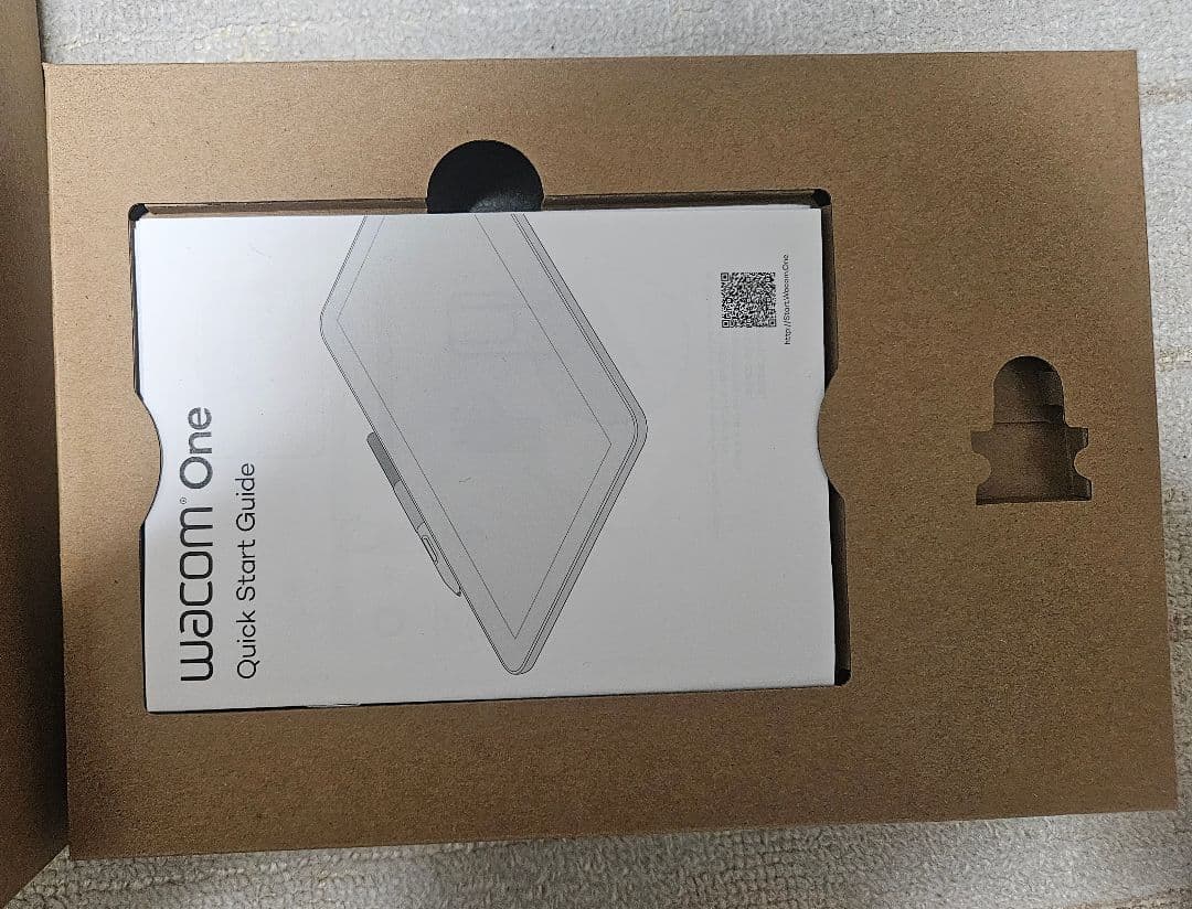 Wacom One 液晶ペンタブレット12インチ DTC121W0D 美品