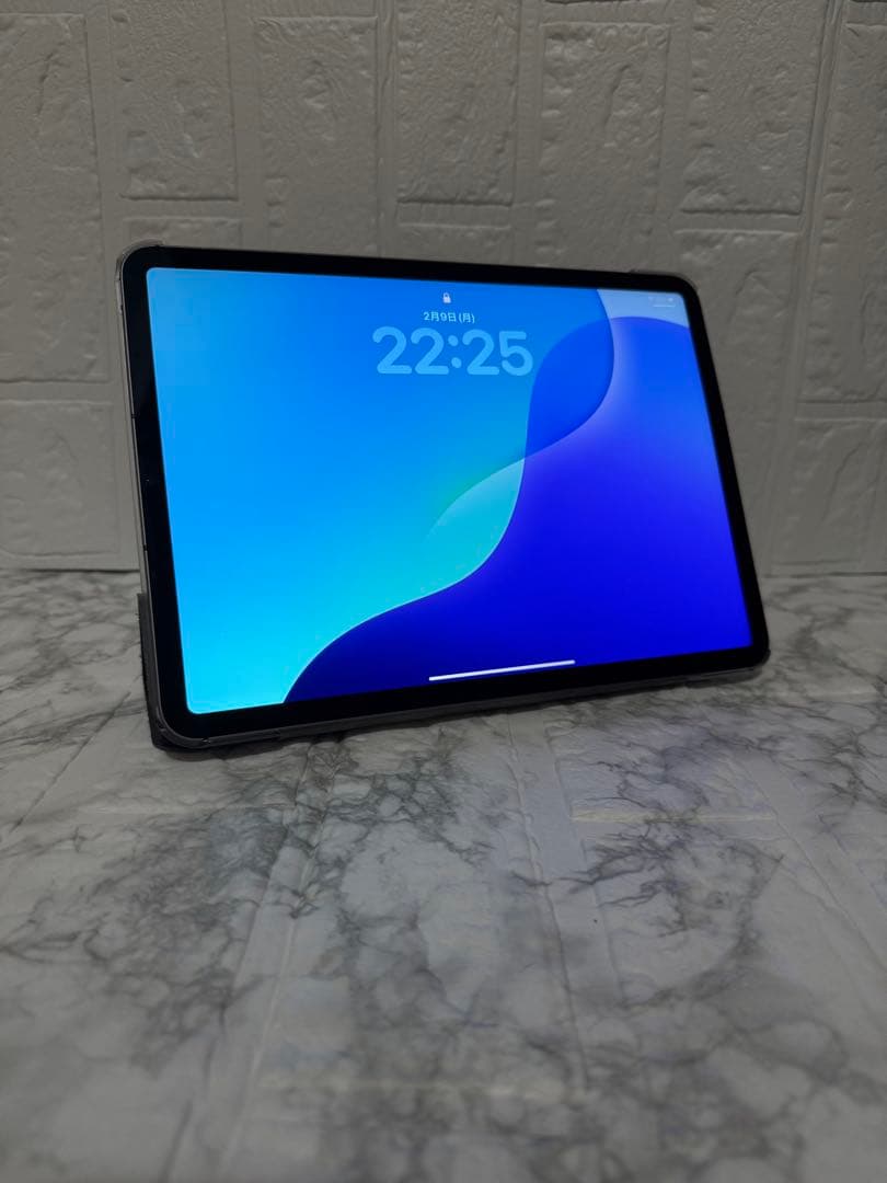 IPadpro（11インチ)第3世代　カバー付き