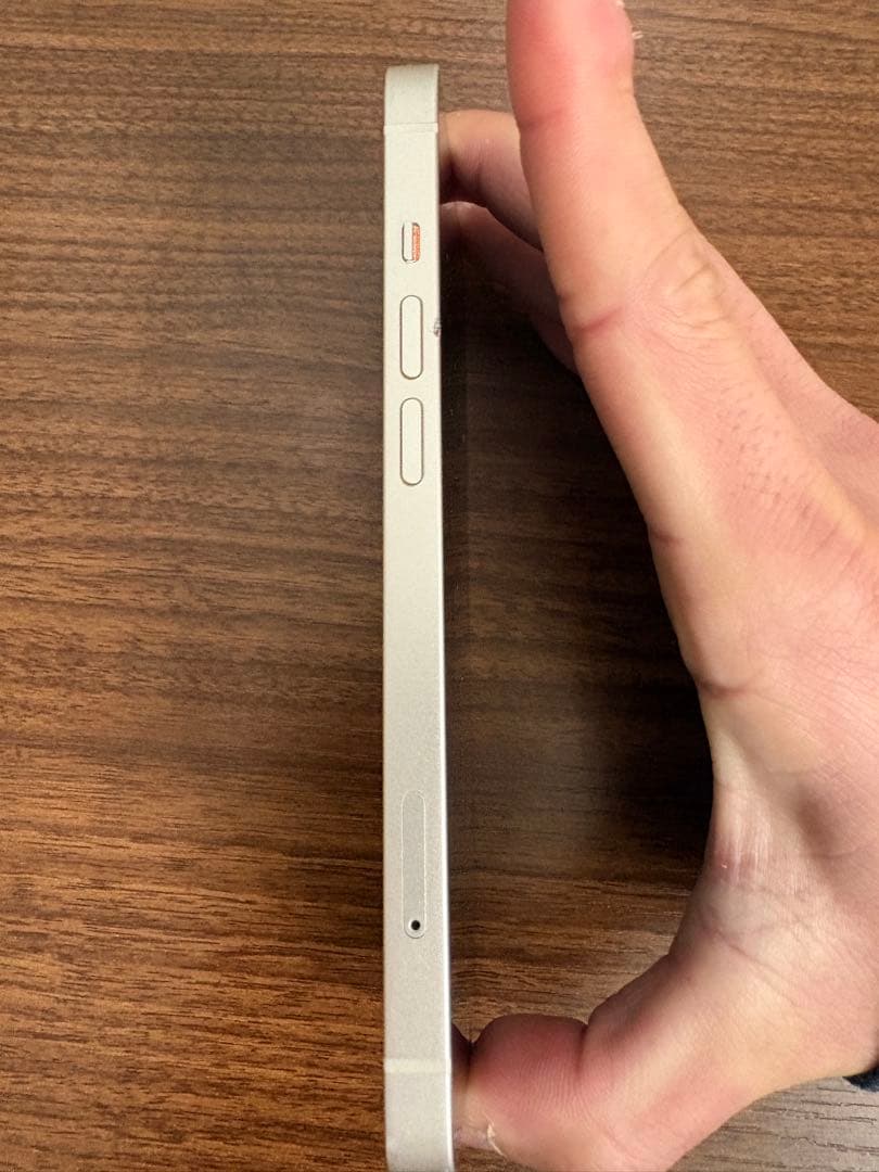 iPhone 13 ホワイト 128G 箱、充電コード、ケース付き 美品