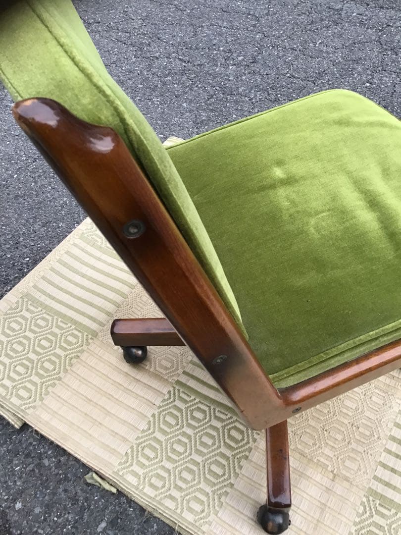 c*c様 昭和　レトロ　難有り　カリモク　緑色ベルベット風回転チェア
