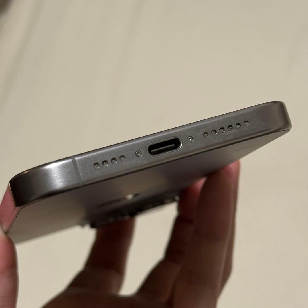 Apple iPhone 15 Pro max 256GB ナチュラルチタニウム