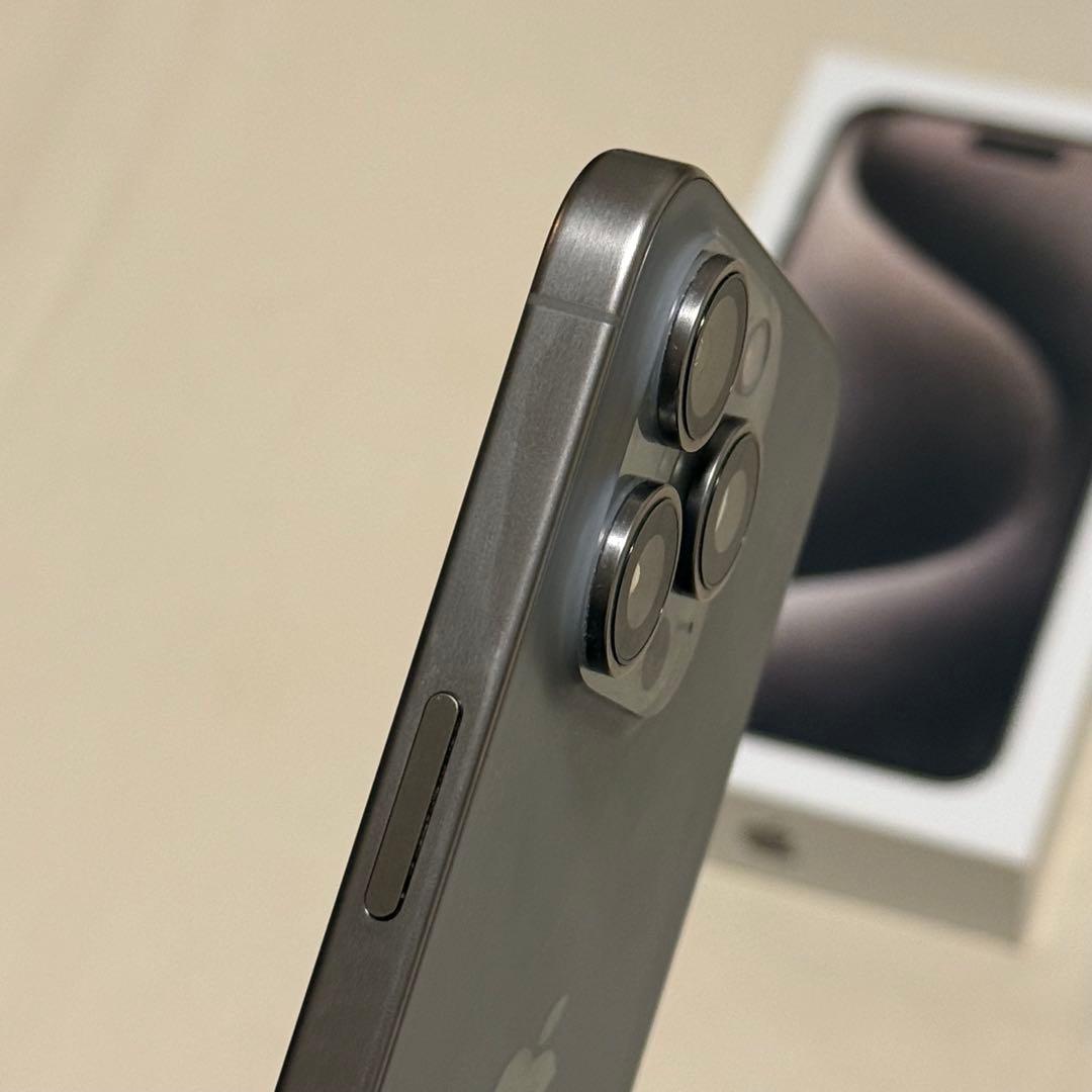 Apple iPhone 15 Pro max 256GB ナチュラルチタニウム