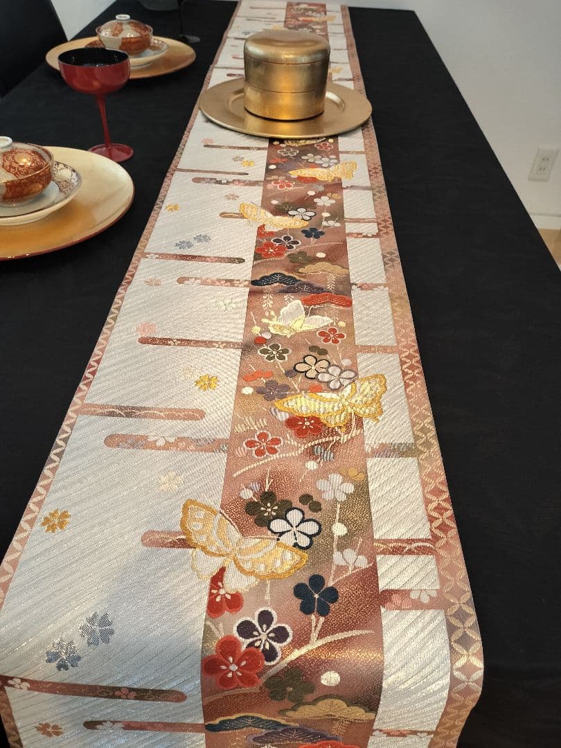 A904★高級‼️豪華刺繍‼️袋帯テーブルランナー2m12cm　リバーシブル