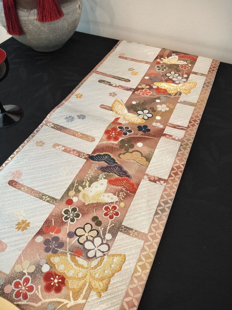 A904★高級‼️豪華刺繍‼️袋帯テーブルランナー2m12cm　リバーシブル