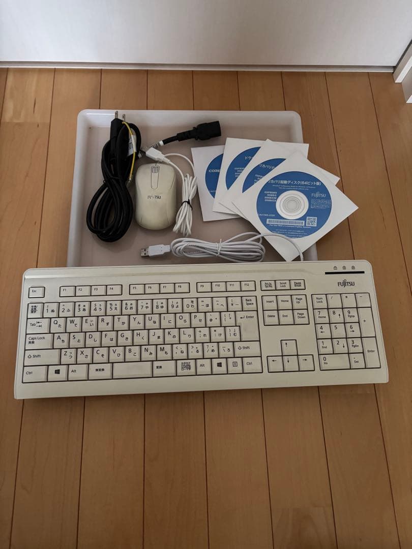 【美品】富士通　FUJITSU ESPRIMO D588/CX office付