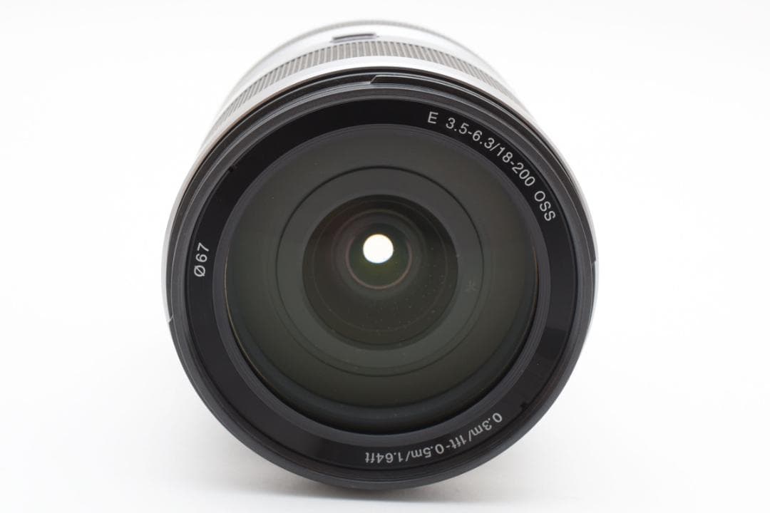 美品　E 18-200mm 3.5-6.3 シルバー SEL18200 M503