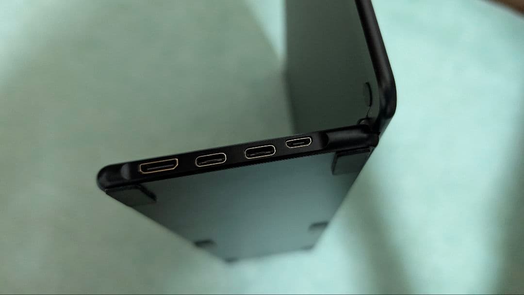 EWEI モバイルモニター OLED 4K 有機EL 13.3インチ