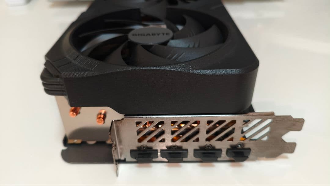 【送料無料】GIGABYTE RTX4080SUPER GAMING OC 中古