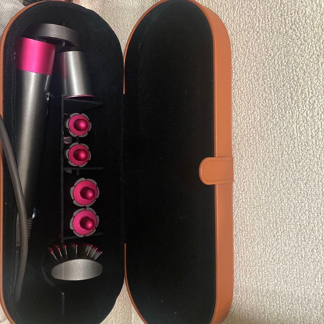 ダイソン エアラップ ボリュームアンドシェイプ(ニッケル／フューシャ)