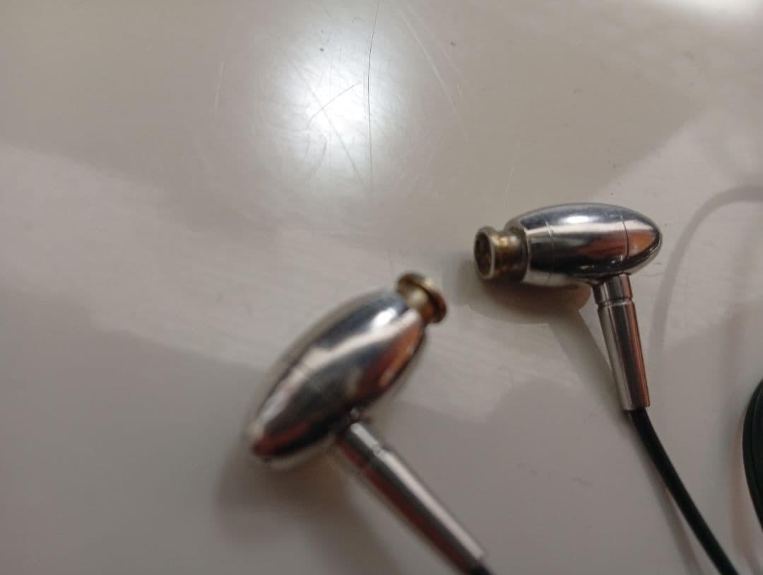 final audio design　FI-BA-SS　バランスドアーマチュア型