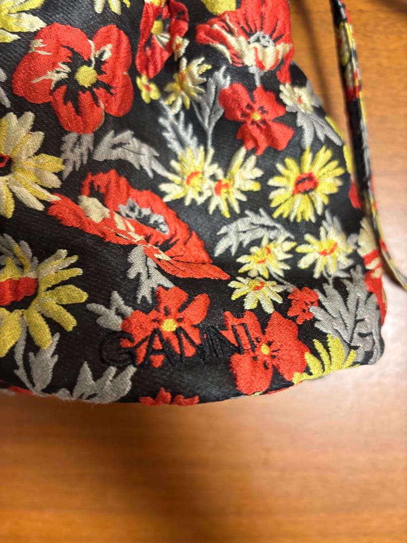 【ちゃっぴさま専用】GANNI 花柄ショルダーバッグ