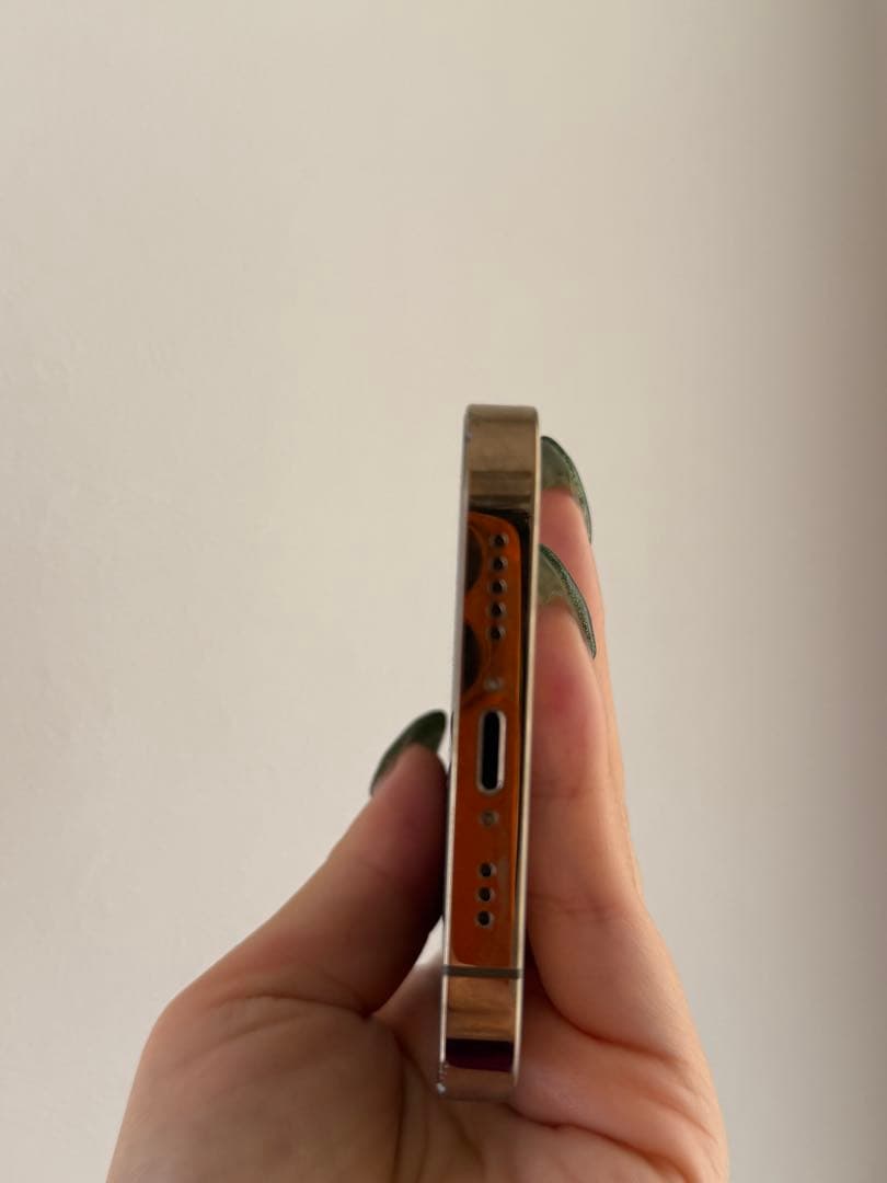 Apple iPhone 13 Pro Gold 本体 無音シャッター