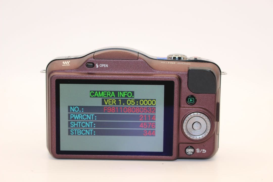 ★人気カラー★ショット数4576回★ LUMIX DMC-GF3 レンズキット