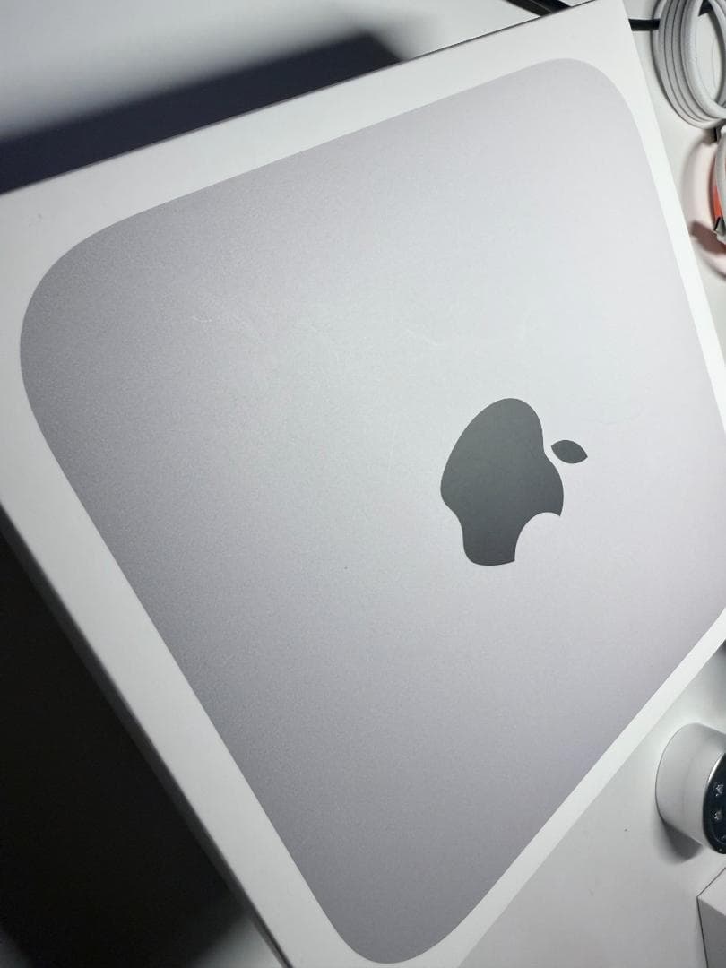 Apple Mac mini M2 8GBメモリ / 256GB SSD