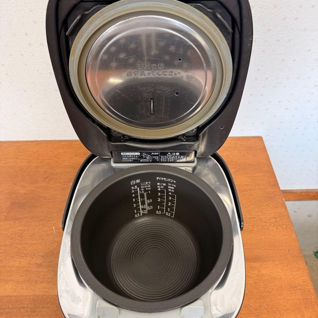 ● 良品 TOSHIBA 東芝 真空圧力IHジャー炊飯器 RC-10E9VX