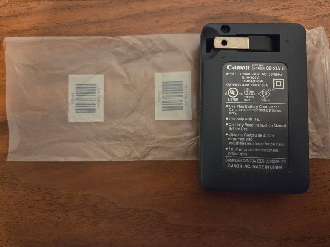 早い者勝ち！【美品】Canon IXY DIGITAL 20 IS 本体と付属品