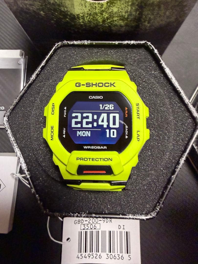 G-SHOCK GBD-200-9 G-SQUAD ライムイエロー