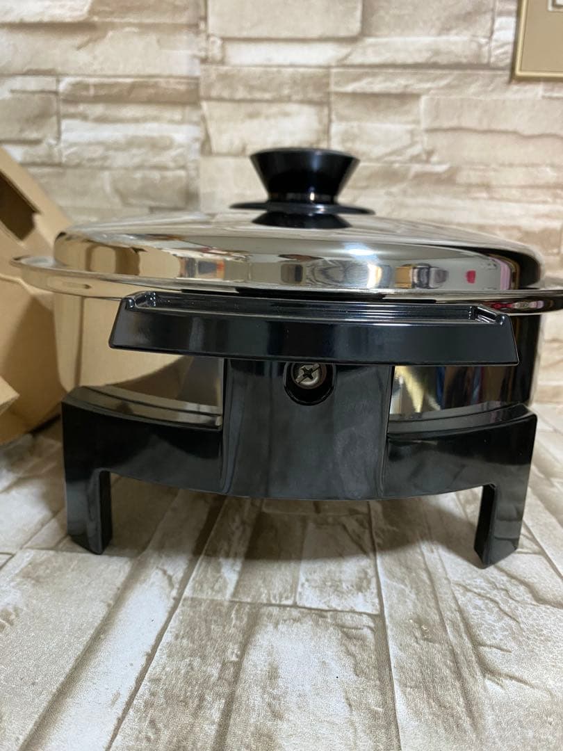 ロイヤルクイーン　浅型電気フライパン鍋　900w 未使用保管品　通電確認済み