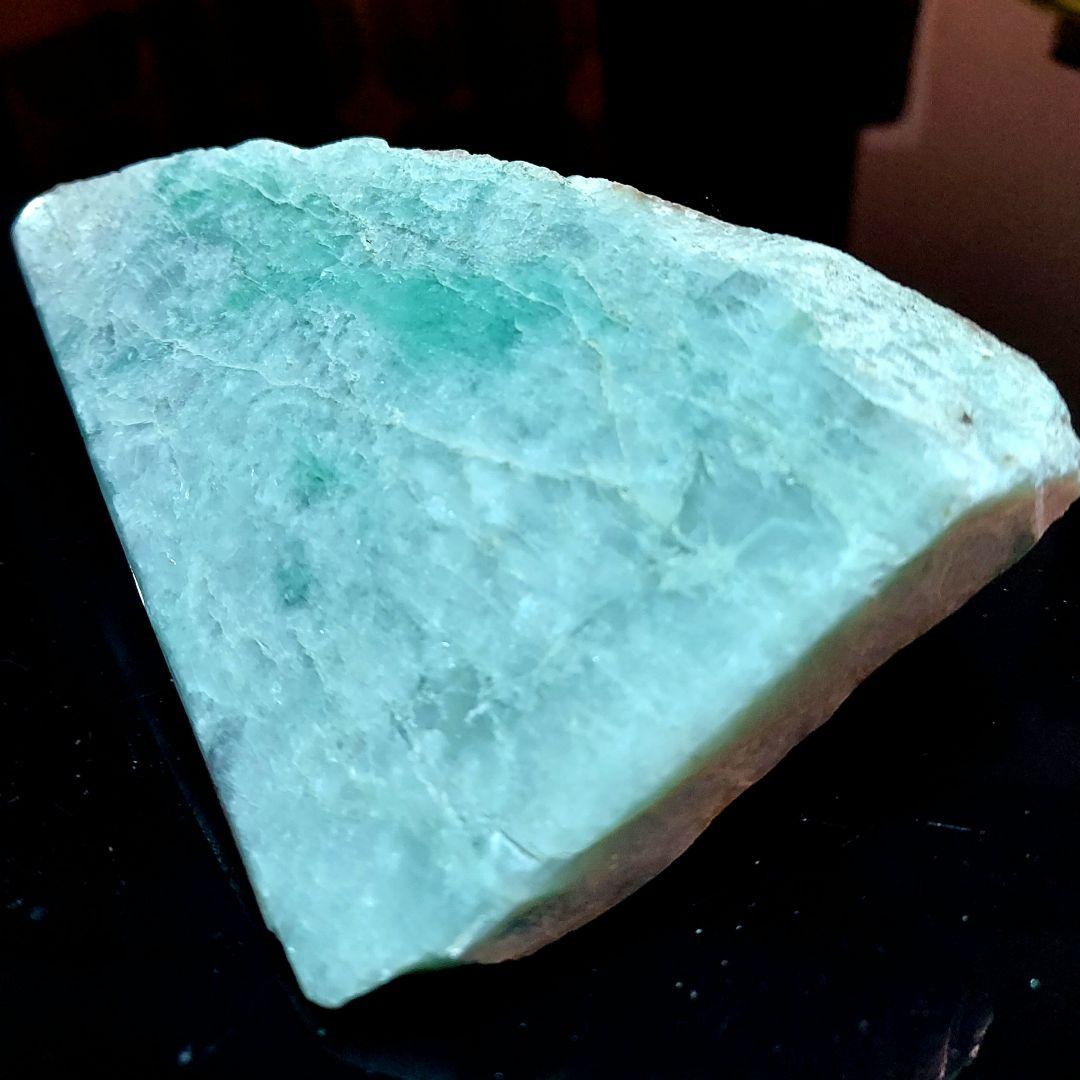 スッキリしたグレーが綺麗✨ 大きな本翡翠 JADEITE 原石 表面磨き 531