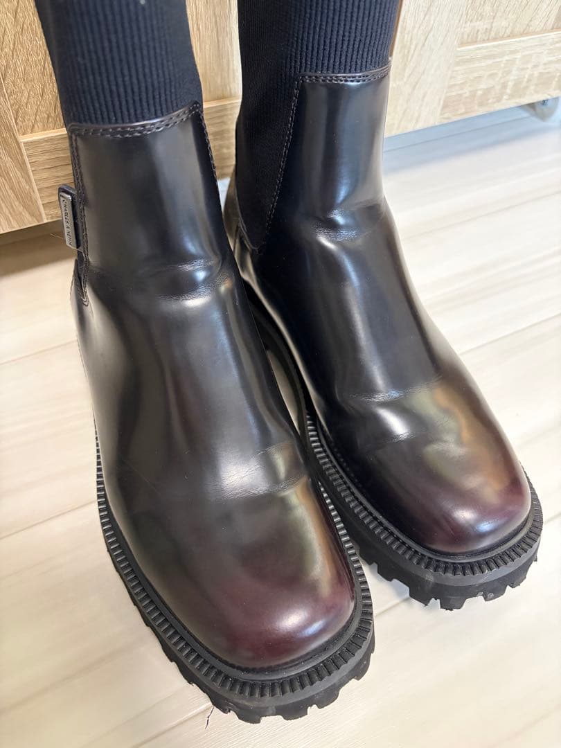 CHARLES & KEITH ニットソックスリッジッドソールチェルシーブーツ