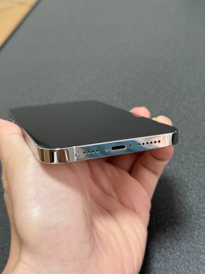 Apple iPhone 13 Pro max シルバー 本体 中古