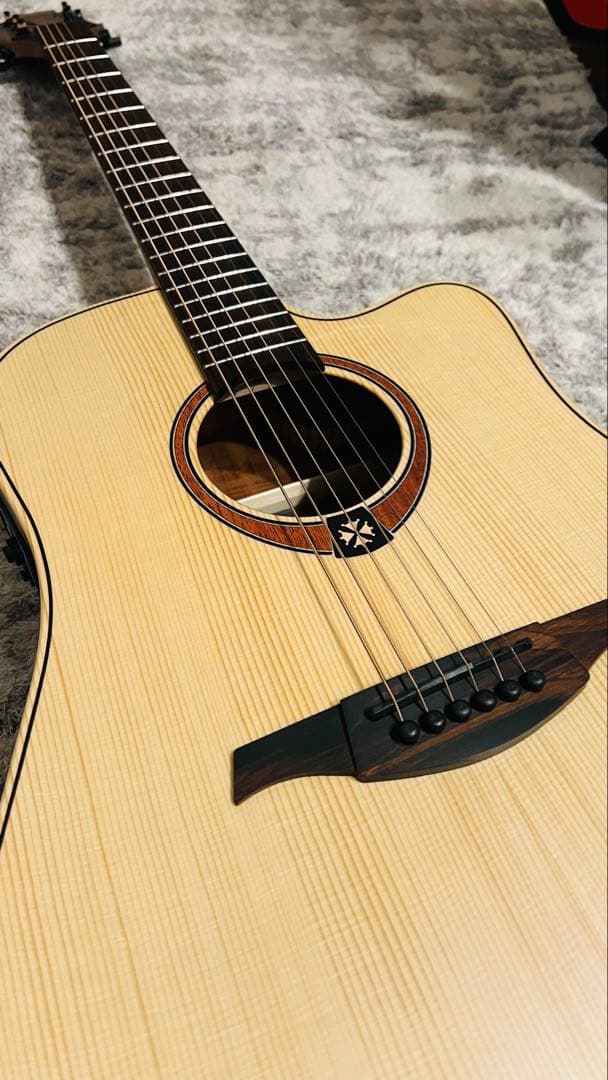 LAG エレアコ　スプルース　T70DCE-NAT