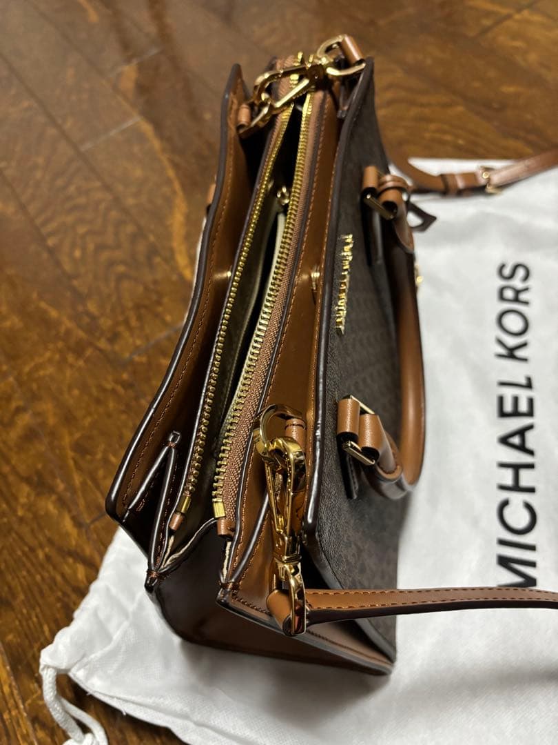 MICHAEL KORS ブラウン ハンドバッグ