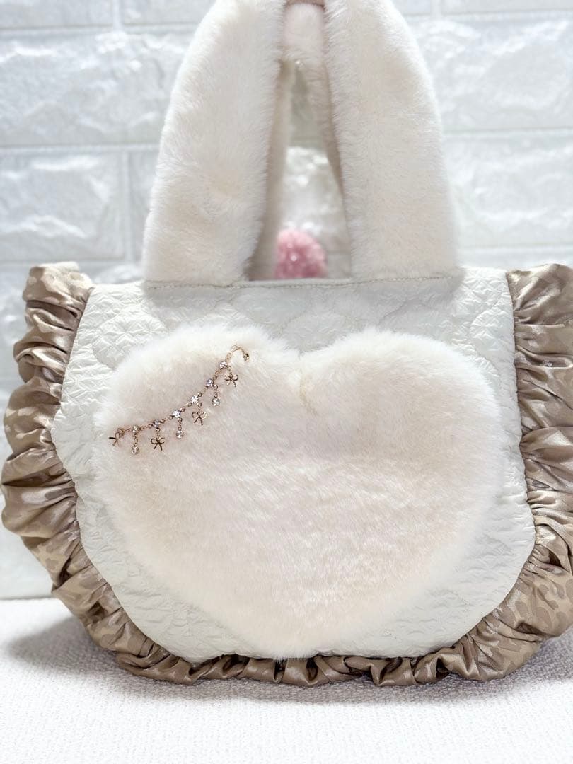 ゆ*ら様 コヤンイサムチョン　ハンドメイド　ギャザーバッグ　白ファー　ピンクうさ