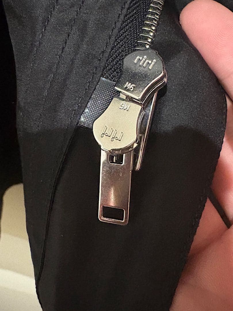 新品MARKAWAREマーカウェア25SS定価13万シルクタフタモッズパーカー黒