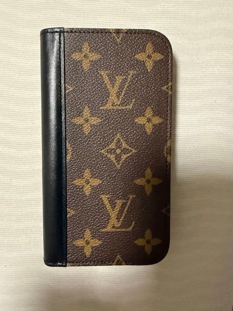 お値下げしました！Louis Vuitton iPhone16pro手帳型ケース
