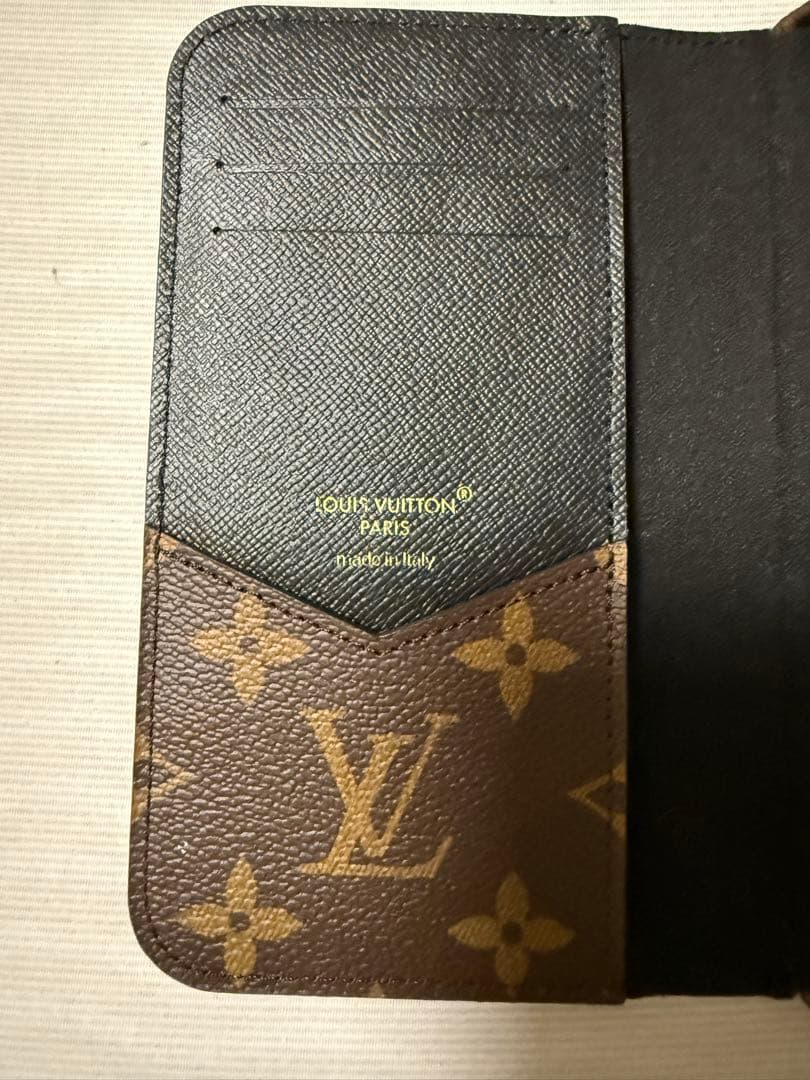お値下げしました！Louis Vuitton iPhone16pro手帳型ケース