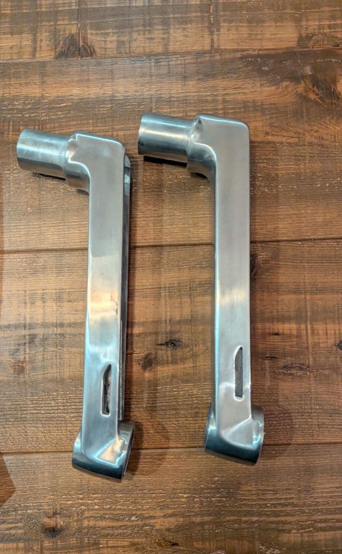 ERGOTRON LXデュアル デスク マウント アーム スタッキング②