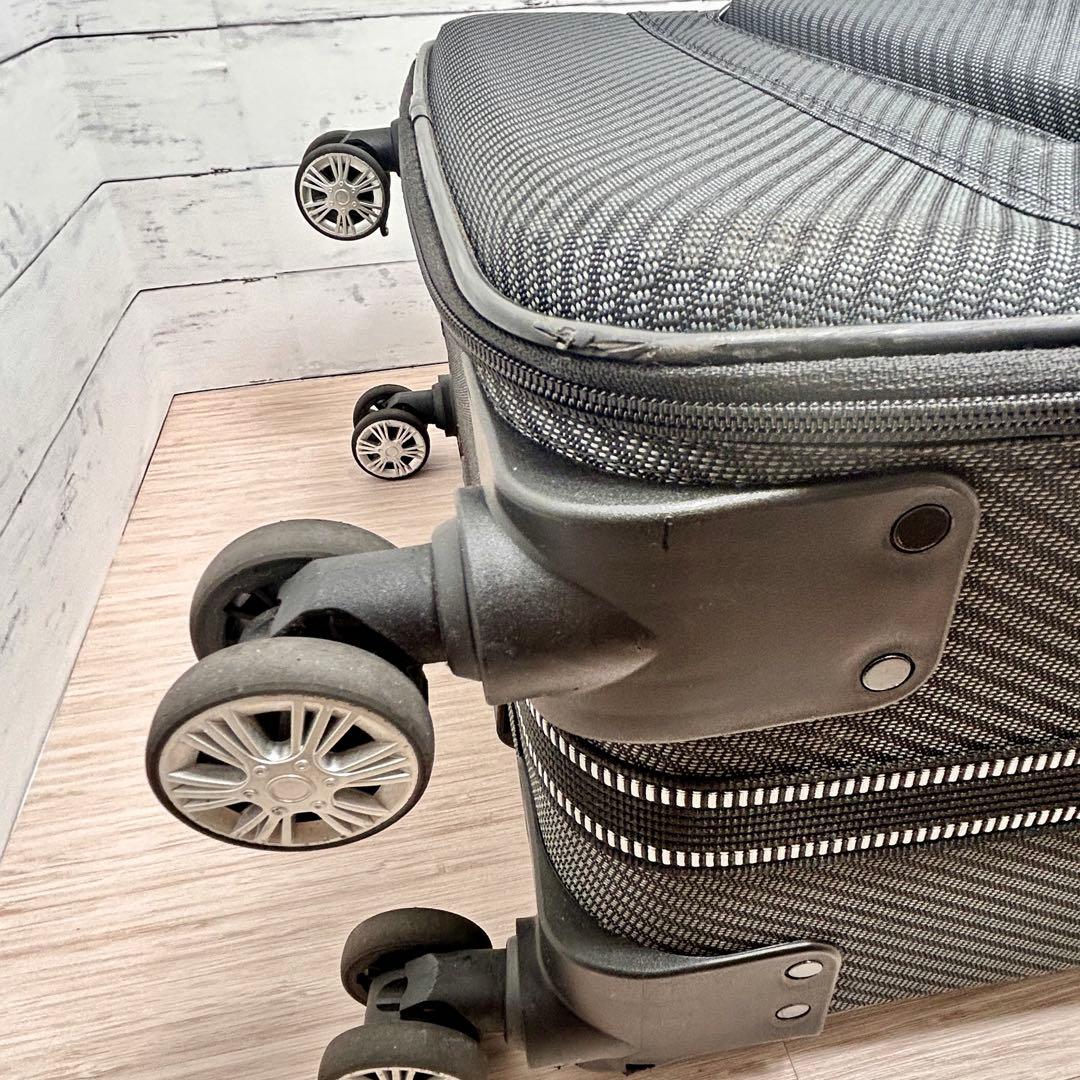 シフレ HAPITAS+ ソフトキャリー L 80L ストッパー付