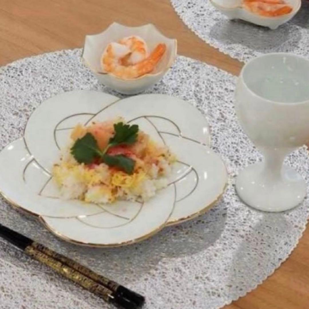 【新品】【大人気】有田焼田清窯　太白金線梅結び銘々皿　縁起物