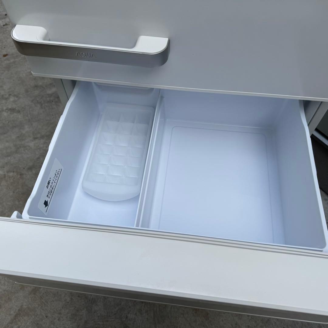 75⭐️2022年製美品★アクア　冷蔵庫　ホワイト　大型　4ドア　355L