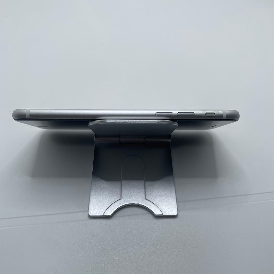 【格安美品】iPhone SE2 64GB simフリー本体 310