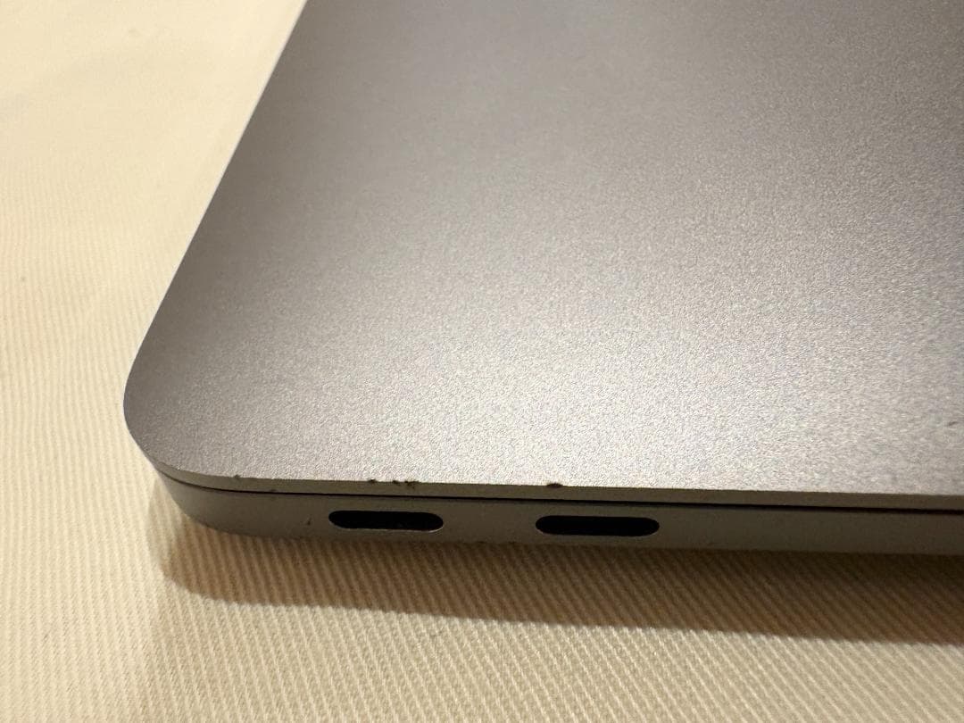 MacBook Air M1 8GB 256GB シルバー 箱・充電器付