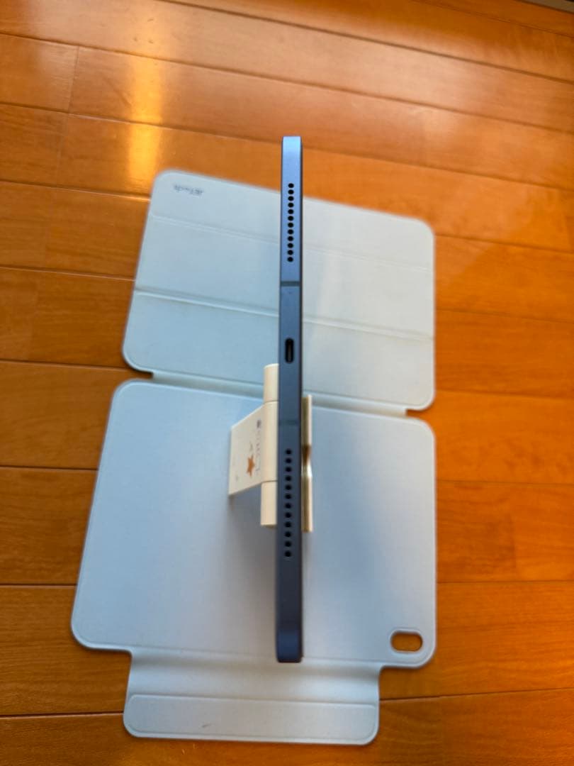 【超美品】iPad 第10世代Wi-Fi＋cellular 64GB カバー付き