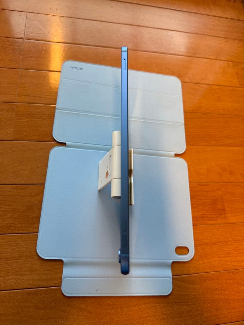 【超美品】iPad 第10世代Wi-Fi＋cellular 64GB カバー付き