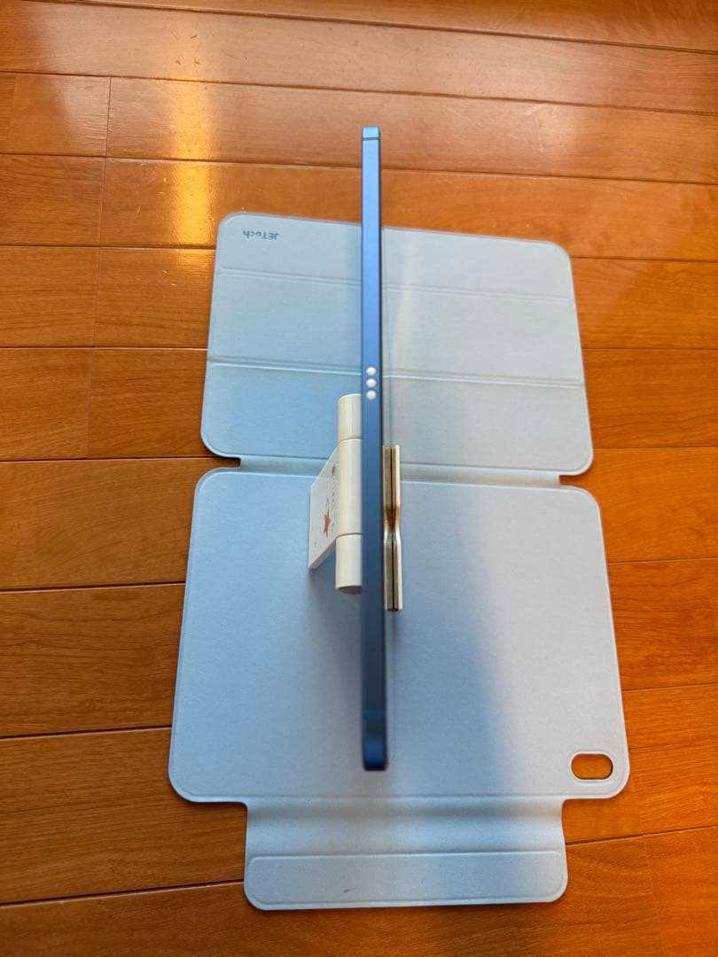 【超美品】iPad 第10世代Wi-Fi＋cellular 64GB カバー付き