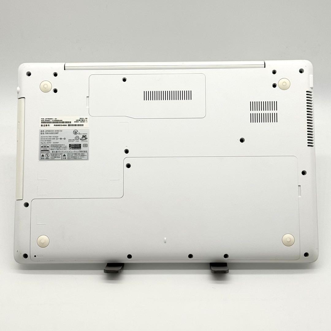 美品 富士通ノートパソコン i7 8GB 新品SSD256 DVD 起動10秒
