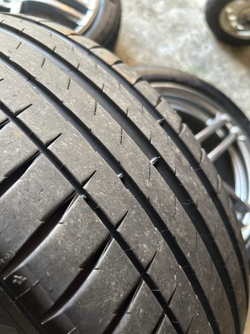 AVS MODEL T5。17インチホイール ミシュランパイロットスポーツ4