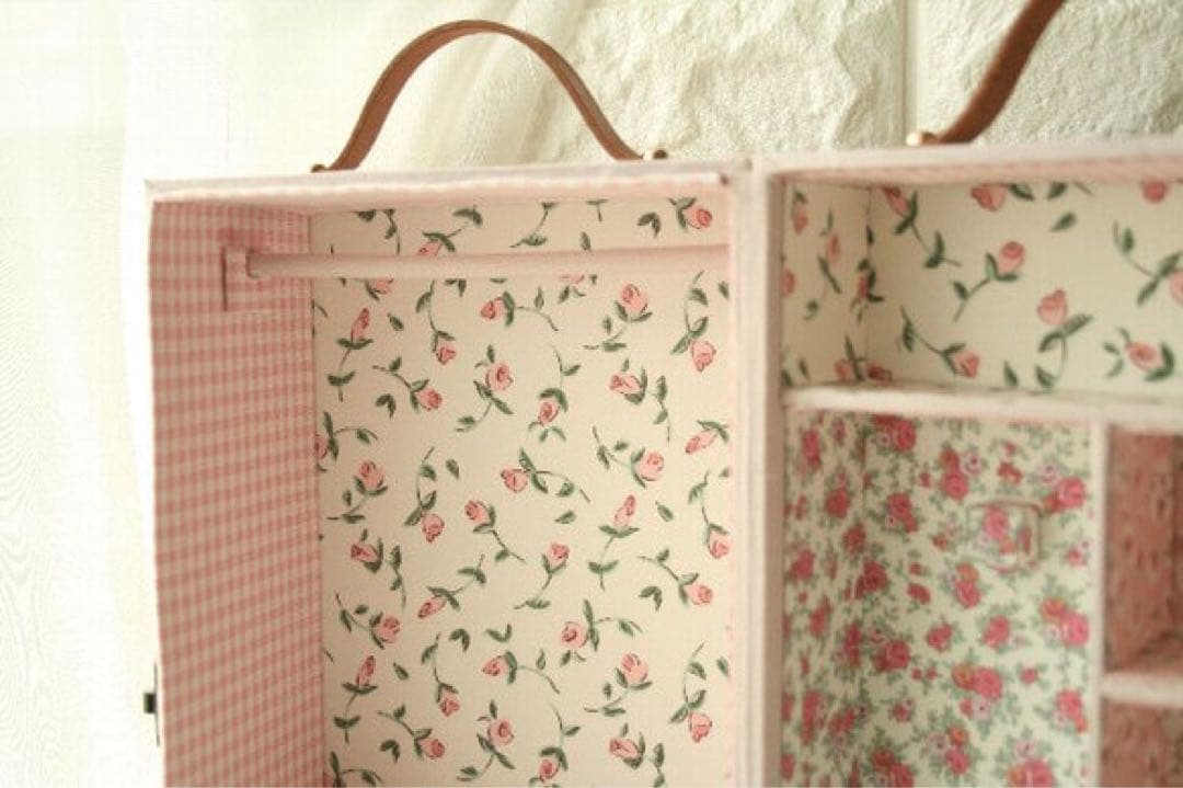 リバティ生地使用　ドールクローゼット